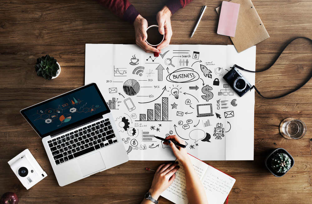 Choosing Your Marketing Consultant: Red and Green Flags 4 Questions to Ask Your Marketing Consultant 1
